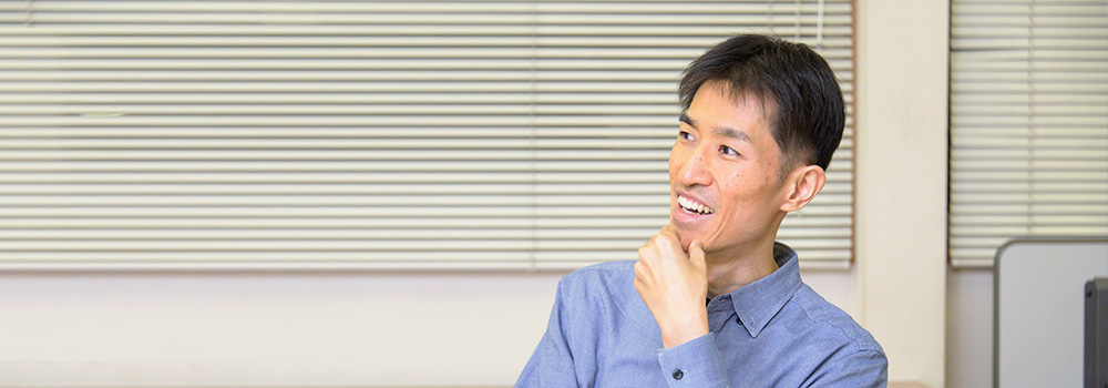 坂戸 慶一郎（さかと・けいいちろう）
