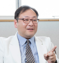 国民健康保険板柳中央病院 院長 長谷川  範幸（はせがわのりゆき）